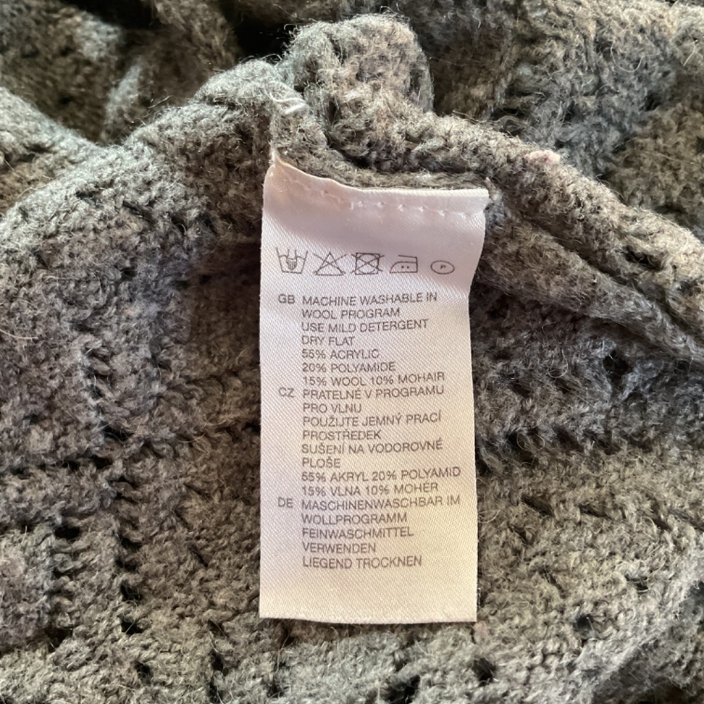 H&M Crochet Style Sweater Gray Size XS - Picture 7 of 9